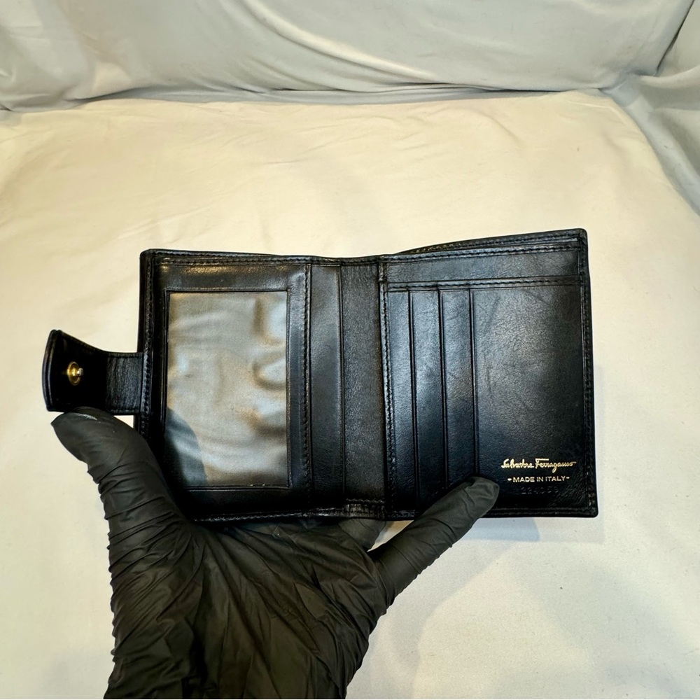 Salvatore Ferragamo Wallet Black Leather with Gold Hardware - Picture 4 of 11